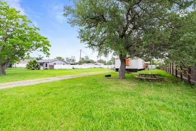 Charming Coastal Retreat with Room to Grow! Welcome to this - photo 20