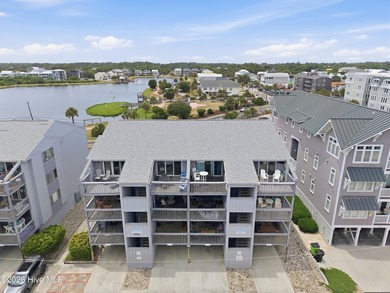 Wake up to breathtaking ocean and lake views from this top-floor - photo 2