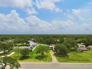 Charming Coastal Retreat with Room to Grow! Welcome to this - photo 23