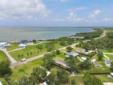 Charming Coastal Retreat with Room to Grow! Welcome to this - photo 26