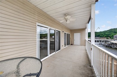 Lake front life never looked so good! Check out this 3 bedroom 2 - photo 28