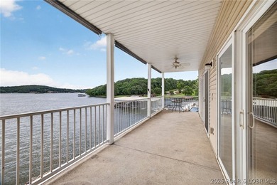 Lake front life never looked so good! Check out this 3 bedroom 2 - photo 29