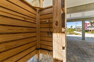 Welcome to 4415 Wavecrest Lane, a stunning 3BR/3.5BA Gulf-front - photo 32