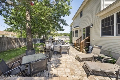 Welcome To This Beautifully Maintained 4 Bed, 2.5 Bath Colonial - photo 37