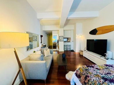 Luxury large studio located at residential high rise building - photo 2