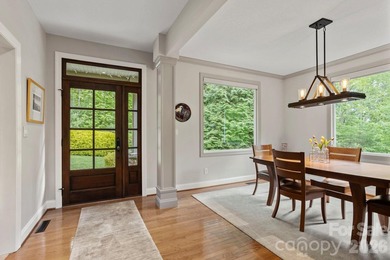 Exceptional home in highly desirable Kenmure, a gated golf - photo 4