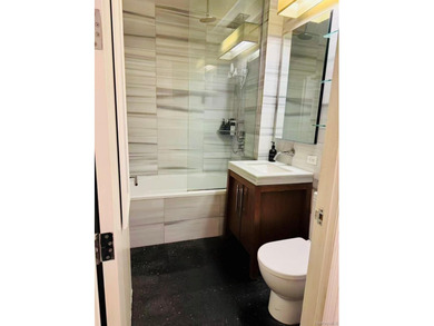 Luxury large studio located at residential high rise building - photo 10