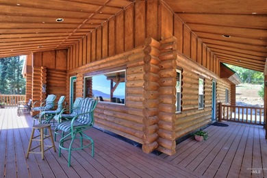 Experience elevated mountain living in this private, year-round - photo 5