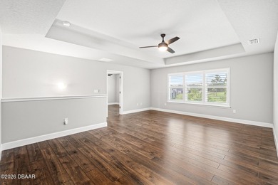 Welcome to 7 Newhaven Lane, where low-maintenance living meets - photo 29