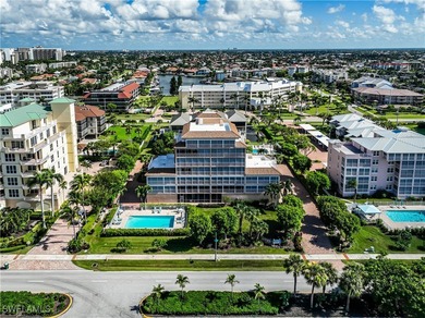 Marco Island Lake Area Condo For Sale in Marco Island Florida