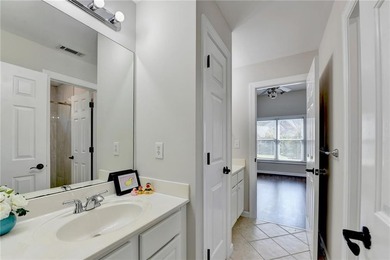 PRICE TO SELL!!! Welcome to this stunning 5-bedroom, 5 full bath - photo 50