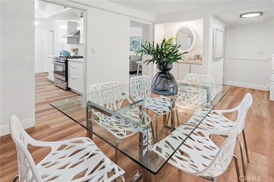 Beautiful Marina Del Rey townhome located in the highly - photo 7