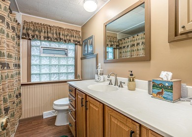 Experience a true Canadian-style retreat right here in the - photo 11