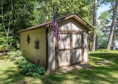 Experience a true Canadian-style retreat right here in the - photo 20