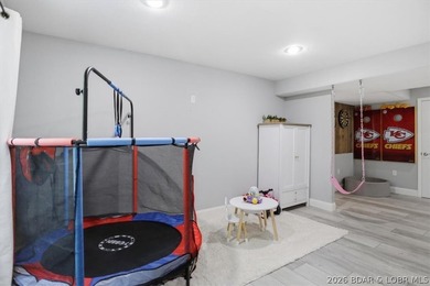 Experience the perfect combination of comfort and space in this - photo 49