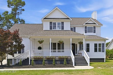 Nestled in the sought-after waterfront community of Chadwick - photo 2