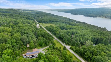 Very private one-of-a-kind custom-built 3,453 square foot home - photo 2