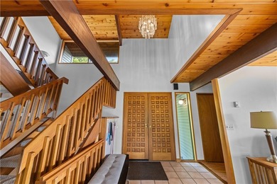 Very private one-of-a-kind custom-built 3,453 square foot home - photo 3