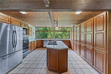 Very private one-of-a-kind custom-built 3,453 square foot home - photo 9