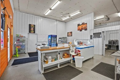 Fantastic commercial opportunity in the heart of Houghton Lake! - photo 5