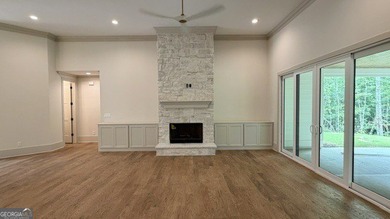 WELCOME TO FABULOUS NORTHSHORE AT LAKE REDWINE! THIS VERY - photo 12