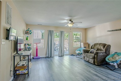 Welcome to 135 Primrose Lane in Camdenton! This beautifully - photo 4