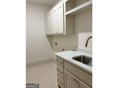 WELCOME TO FABULOUS NORTHSHORE AT LAKE REDWINE! THIS VERY - photo 37