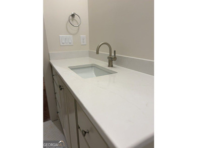 WELCOME TO FABULOUS NORTHSHORE AT LAKE REDWINE! THIS VERY - photo 42