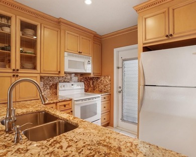 A beautifully remodeled 2-bedroom, 2-bath condo in the 55+ Rose - photo 12