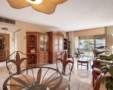 A beautifully remodeled 2-bedroom, 2-bath condo in the 55+ Rose - photo 15