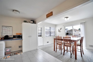 Bring your boat and enjoy waterfront living in Shelter Cove! - photo 17