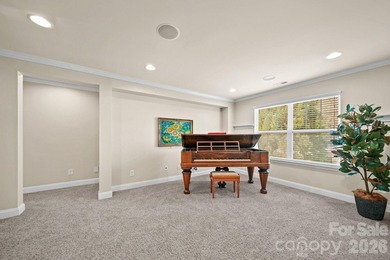 Welcome to this beautifully maintained home in the highly sought - photo 19
