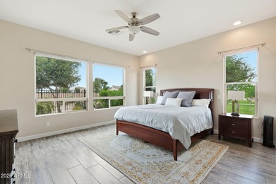 Welcome to the finest in Encanterra living! This exceptional - photo 26
