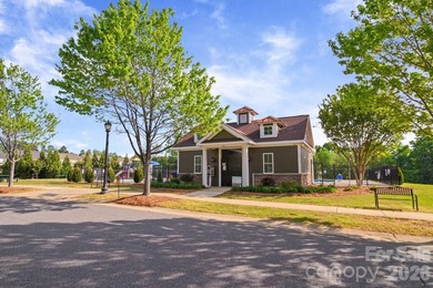 Welcome to this beautifully maintained home in the highly sought - photo 27