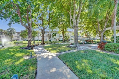 A beautifully remodeled 2-bedroom, 2-bath condo in the 55+ Rose - photo 30