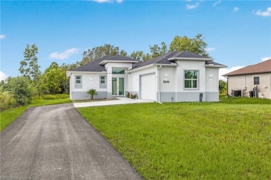 (private lake, pond, creek) Home For Sale in Naples Florida