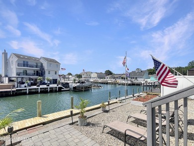 Bring your boat and enjoy waterfront living in Shelter Cove! - photo 32