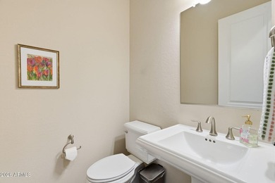 Welcome to the finest in Encanterra living! This exceptional - photo 33