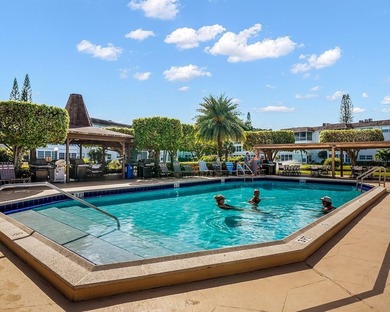 A beautifully remodeled 2-bedroom, 2-bath condo in the 55+ Rose - photo 35