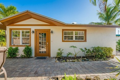 This exceptional turnkey 5-bedroom, 5-bath duplex on Anna Maria - photo 8