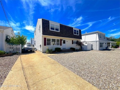 Bring your boat and enjoy waterfront living in Shelter Cove! - photo 40