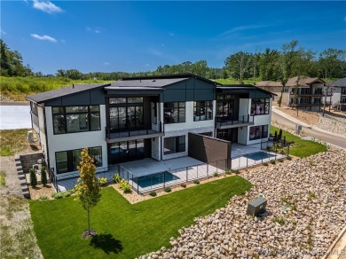 Lake of the Ozarks Townhome/Townhouse For Sale in Osage Beach Missouri