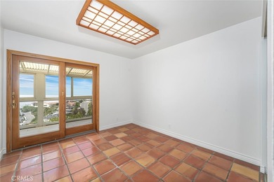 OCEAN VIEW FROM ALL ROOMS EXCEPT FRONT BEDROOM-A BUILT-IN OFFICE - photo 11