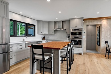 Situated on 7 private acres, 18 High Head blends expansive - photo 14
