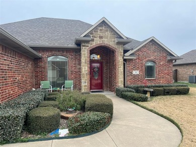 Cedar Creek Lake Home For Sale in Mabank Texas