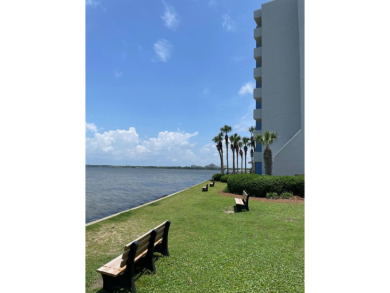 Lake Condo For Sale in Sandestin, Florida