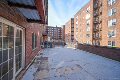 Great Location, Low Taxes. Welcome to this beautiful large condo - photo 11