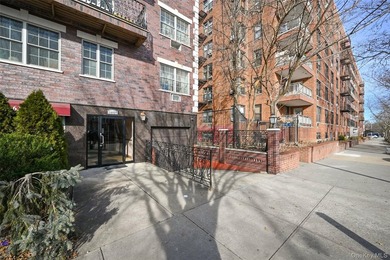 Great Location, Low Taxes. Welcome to this beautiful large condo - photo 17