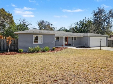 Located less than five minutes from the heart of downtown Mount - photo 4