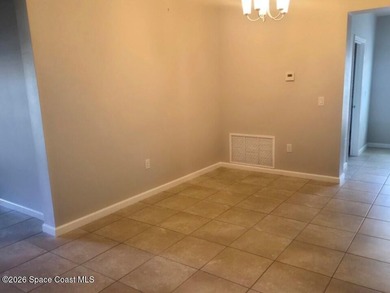 Welcome to this charming, 4-bedroom, 2-bathroom home nestled in - photo 4